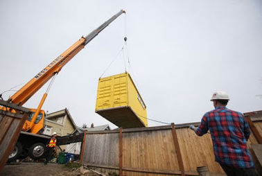 6 Layers Prefab Shipping Container Home Builders With Modern Decoration