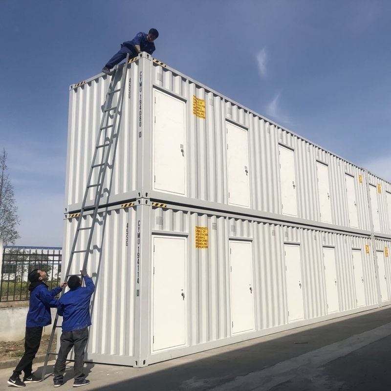 Anti Earthquake Prefab Container Office Thermal Insulation Rescue Worker Living With 5 Separate Rooms